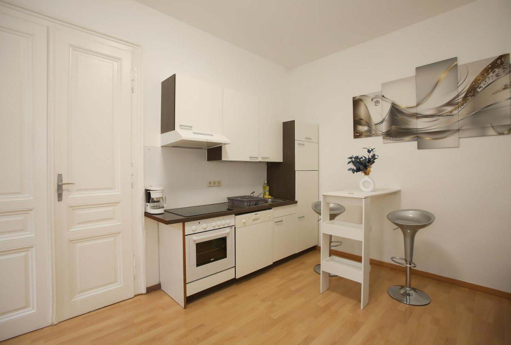 Elegance Gem With Free Parking And Fast Internet 250 Mbits
